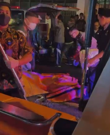 BREAKING NEWS: Bus Pariwisata Diduga Rem Blong Tabrak Pengendara di Kota Batu