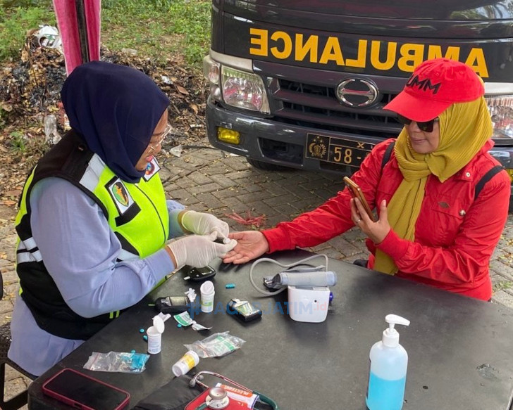 Meriahkan Hari Bhayangkara ke-79, Polres Batu Gelar Layanan Cek Kesehatan Gratis di CFD