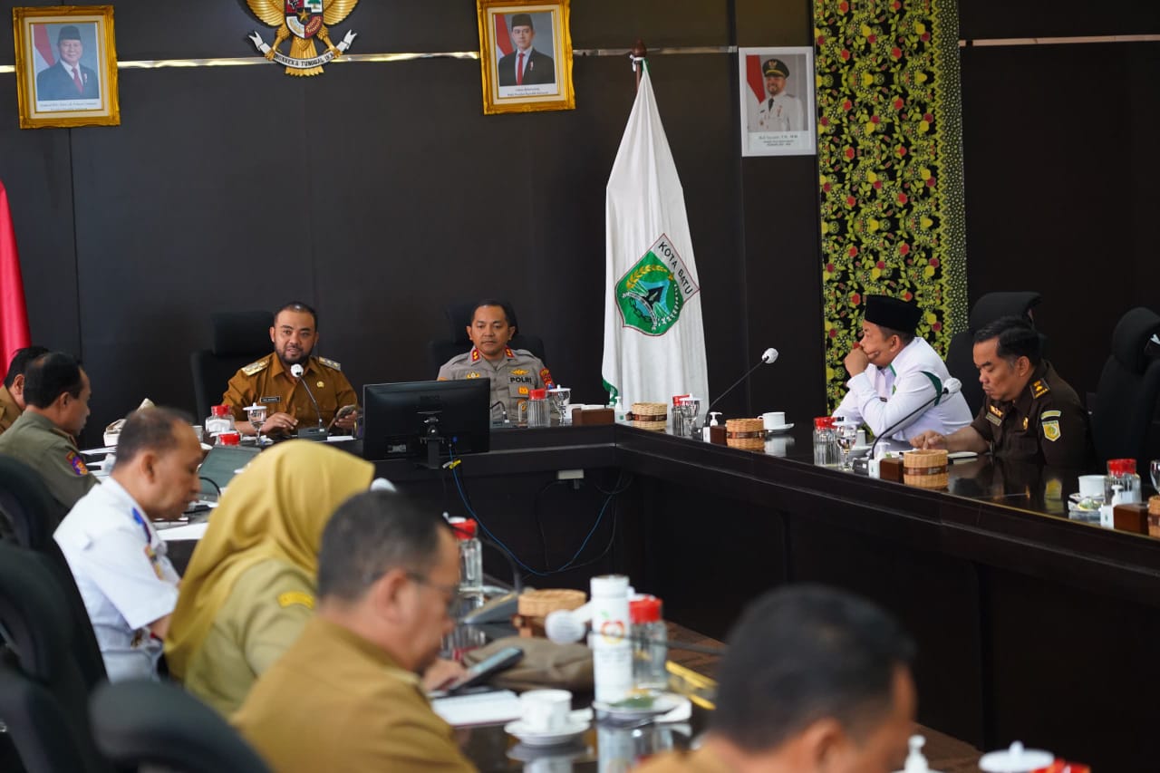 Rakor penggunaan sound system bersama jajaran Forkopimda di Ruang Rapat Utama, Balaikota Among Tani, Kota Batu.