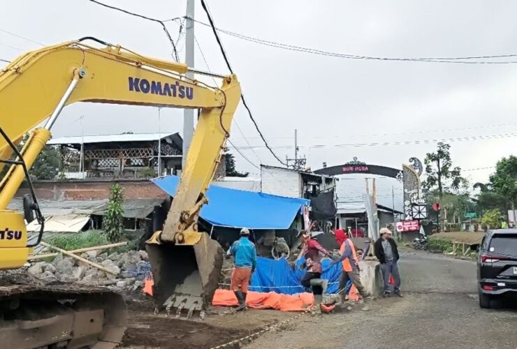 Perkuat Akses Jalan, Tulungrejo Siap Jadi Magnet Wisata Baru